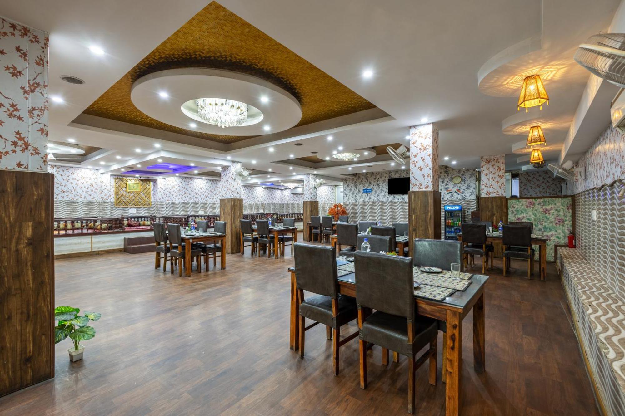 Kabul Hotel By Nexhub Palace - Medanta Gurgaon Exterior foto