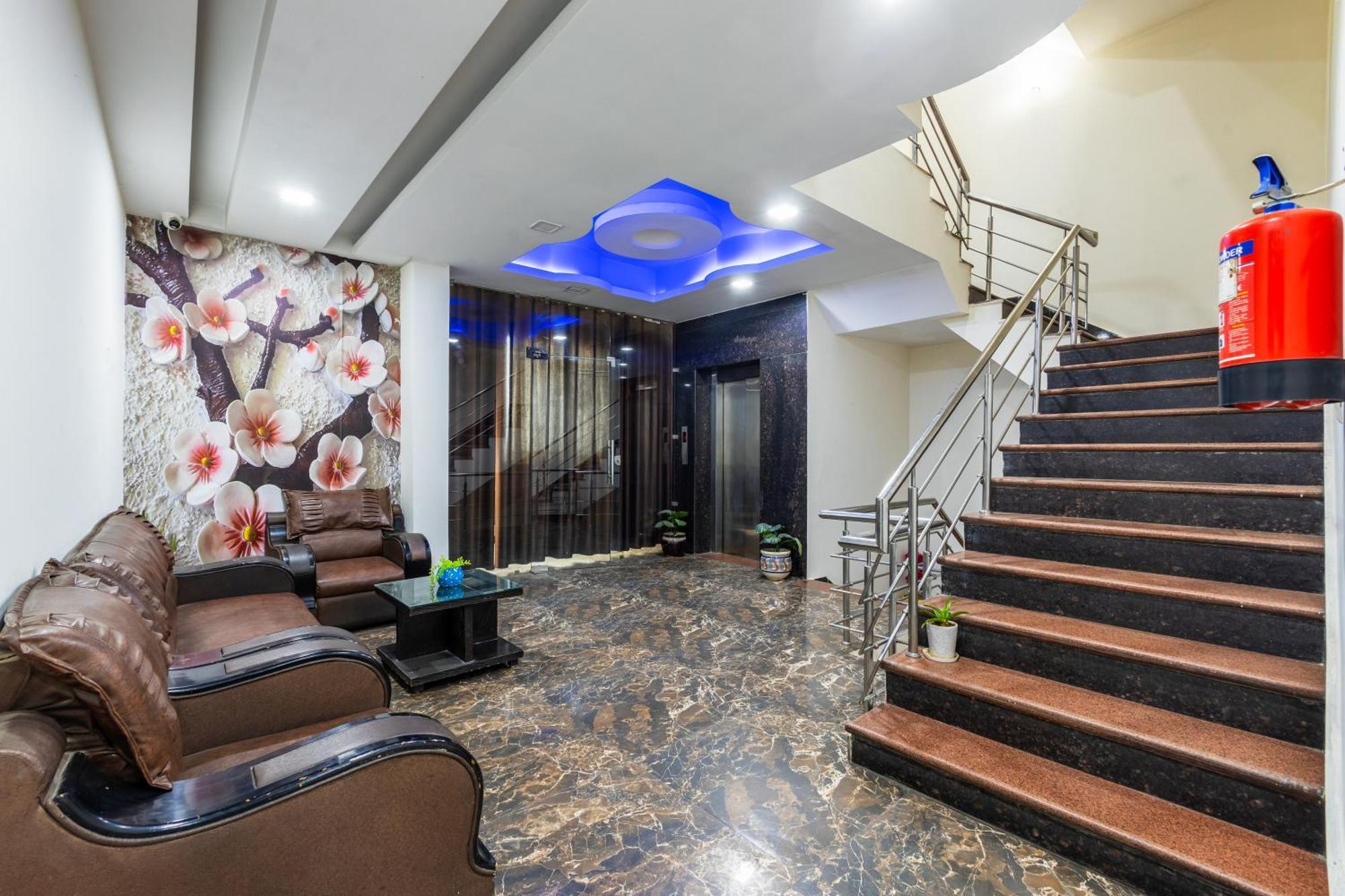 Kabul Hotel By Nexhub Palace - Medanta Gurgaon Exterior foto